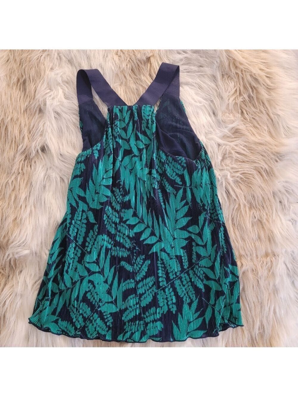 Banana Republic Pleated Tropical Fern Tank - Picture 4 of 5